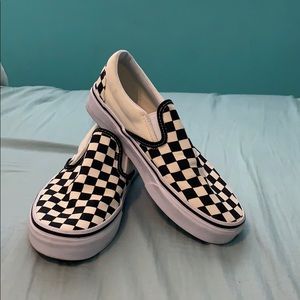 BRAND NEW! Checkered Vans!